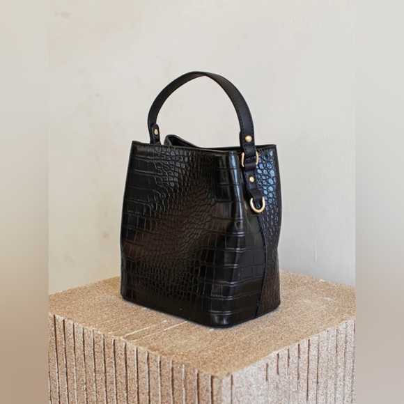 AOTA | Croc Embossed Top Handle Bucket Bag W/ Crossbody | $188 | NWT - Picture 2 of 15